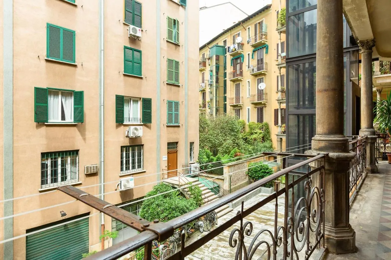 Cenisio & Sempione Cosy Flat Apartment Milan Italy